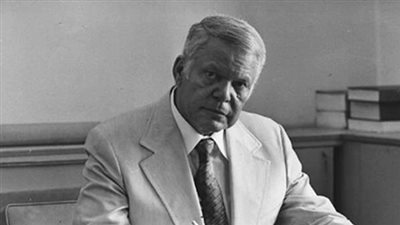 يوسف السباعي من العسكرية إلى الصحافة والأدب.. 105 أعوام على ميلاد جبرتي العصر 