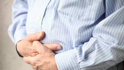 تفسير حلم إخراج الغازات وعلاقته بالسمعة السيئة والفضائح 