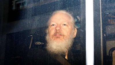 عائلة أسانج تعول على بلدان أوروبية لمنع تسليمه إلى واشنطن