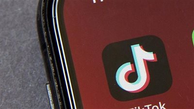 بعد انتحار فتاتين بسبب 