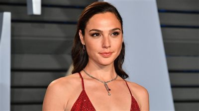 انتقال إنتاج فيلم CLEOPATRA من شركة Paramount إلى Universal 