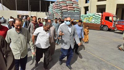محافظ أسيوط: توريد 165 ألف طن قمح لـ 30 مركز تجميع وصومعة 