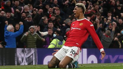 7 اتهامات وجهتها النيابة للطالب المتهم بسب لاعب مانشستر يونايتد