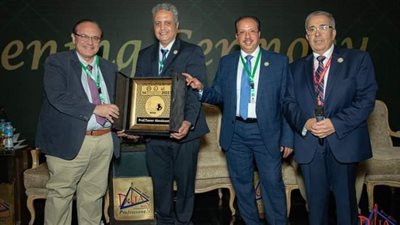 ختام الدورة التدريبية لجراحات القدم والكاحل بجامعة المنصورة