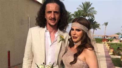 دنيا عبد العزيز: اتجوزت بعد صداقة امتدت لـ12 عاما.. وهذا سر حبي لزوجي