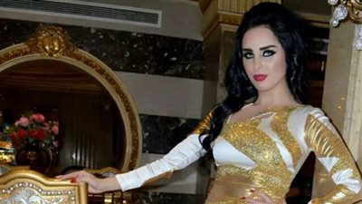 الاعتداء على المطربة اللبنانية منار بالأسلحة البيضاء | فيديو