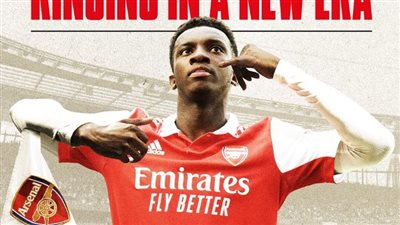أرسنال يجدد عقد نجمه الصاعد ويمنحه قميص هنري