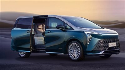 السيدان الصينية تنافس سيارات الدفع الرباعي