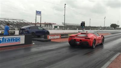 فيراري SF90 سترادال تنافس سيارات تيسلا موديل X |فيديو