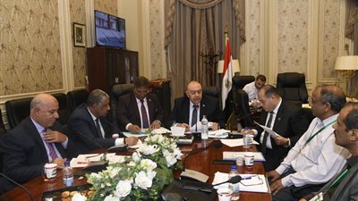 وكيل نقل النواب يطالب المحافظين بالتنسيق بين الوزارات والجهات المعنية لتحقيق مصالح المواطنين