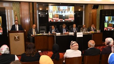 صحة النواب تناقش ١٤ طلب إحاطة بشأن أزمة تكليف الصيادلة