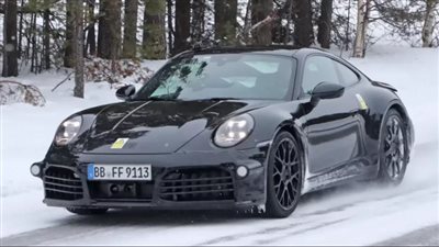 شاهد بورش 911 هايبرد قبل ظهورها للمنافسة بحلبات السباق | فيديو
