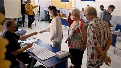 رئيسة الوزراء الفرنسية: نتيجة الانتخابات البرلمانية خطر على البلاد