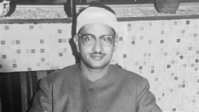 أنجب 15 ابنا وانتقلت إليه الإذاعة لتسجيل القرآن الكريم.. 53 عاما على رحيل القارئ الباكي