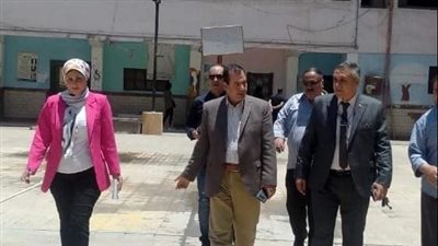 رئيس مدينة شبرا الخيمة بتفقد لجان الثانوية العامة | صور 