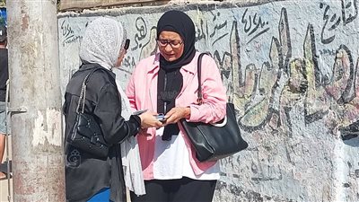 بث مباشر | قلق وتوتر على وجوه طلاب الثانوية العامة خلال توافدهم على اللجان بالبحيرة 