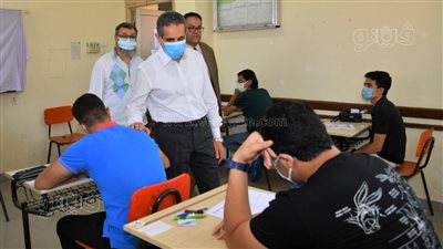 محافظ الغربية يتفقد لجان الثانوية العامة في أول أيام الامتحانات|صور