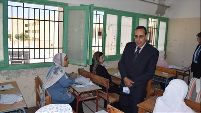 محافظ شمال سيناء يتفقد لجان امتحانات الثانوية العامة | صور