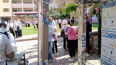  عصا إلكترونية وبوابات تعقيم بلجان الثانوية العامة في الوادي الجديد | صور
