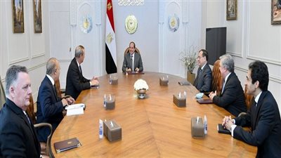 السيسي يؤكد دعم الدولة الكامل لأنشطة شركة شيفرون الأمريكية بمصر في مجال بحث واستكشاف البترول
