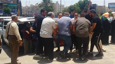 تشيع جثمان والد الفنان أحمد فتحي من مسجد الحصري