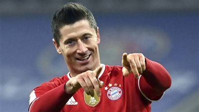 ليفاندوفسكي أحد أهداف برشلونة بالميركاتو الصيفي 