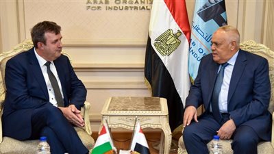 التراس يبحث مع وزير الصناعة المجري توطين التكنولوجيا في مجالات التصنيع المختلفة