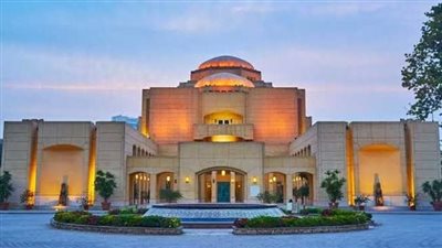 حسين نوح ضيف صالون الأوبرا الثقافي في ختام موسمه