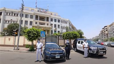 الشرطة النسائية تشارك في تأمين لجان امتحانات الثانوية العامة | فيديو وصور