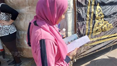 التوتر والقلق يسيطران على طالبات الثانوية العامة قبل امتحاني الاقتصاد والإحصاء | صور