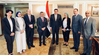 وزير التعليم العالي يبحث مع سفير فنزويلا بالقاهرة سبل التعاون العلمي