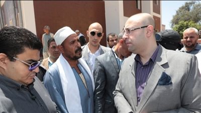  حياة كريمة.. محافظ بني سويف يستمع لمطالب مواطني بهبشين | فيديو