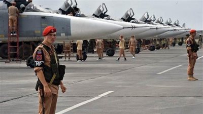 بعد العدوان الإسرائيلي على مطار دمشق.. أول رحلة سورية تهبط بقاعدة عسكرية