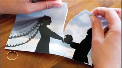 حكم الحلف بالطلاق وكفارته