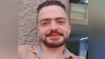 شاب يتخلص من حياته بالقفز بسيارته من أعلى كوبري جامعة المنصورة.. وهذه آخر وصيته | صور