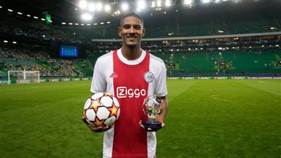 دورتموند يحسم صفقة خليفة هالاند