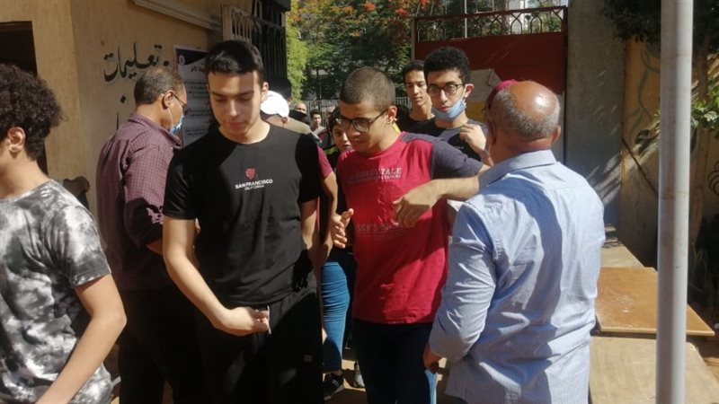 طلاب الثانوية العامة