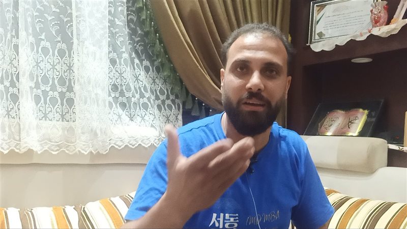  والد الطفلة ضحية