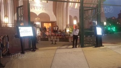 سليمان عيد وأحمد رزق والصريطي يقدمون واجب العزاء في والد أحمد فتحي | فيديو