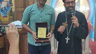 في عيد الأب.. كنيسة بالمنيا تحتفل بأول أب شهيد في كنيستها