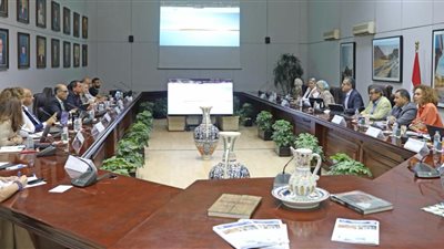 وزير السياحة والآثار يتابع الموقف التنفيذي لموقع هيئة التنشيط