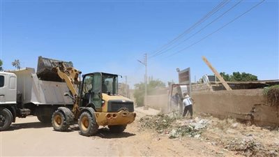 رفع  80 طن مخلفات قمامة بالواحات البحرية| صور