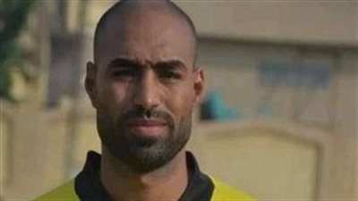 قبل إدارته للقاء المحلة.. آخر مباراة للأهلي تحت صافرة عبد العزيز السيد