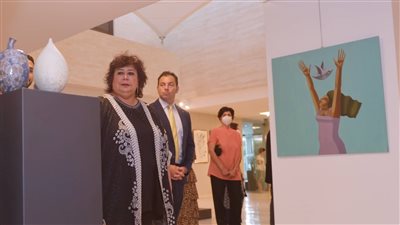 وزيرة الثقافة تفتتح معرض نتاج منحة الفائزين بجائزة الدولة للإبداع الفني | صور
