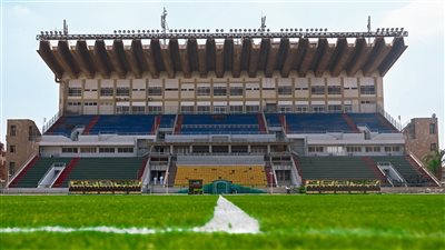 استاد المقاولون العرب يتزين قبل ساعات من استضافة مباراة الزمالك والبنك الأهلي