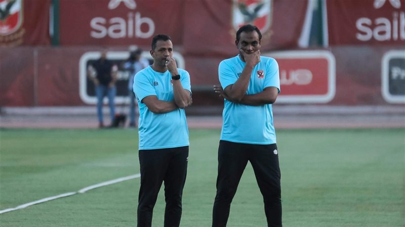 الجهاز الفني للنادي