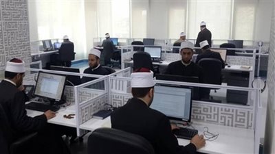 الأزهر يحسم الجدل حول إلزامية المرأة بخدمة زوجها وارضاع أولادها.. العلاقة الزوجية تقوم على المودة والتسامح.. والخوض في أحكام الأسرة بغير علم يشعل الفتن