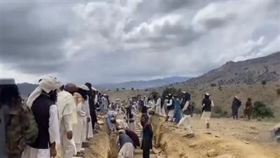 ارتفاع ضحايا زلزال أفغانستان لـ ألف قتيل.. وفيديو مأساوي لـ