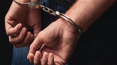 ضبط 22 ألف متر سلك كهرباء مجهولة المصدر داخل مخزن بمنشأة ناصر