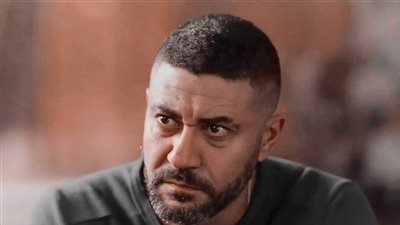 محمد عز يتوعد بمقاضاة مدير صفحته على فيس بوك